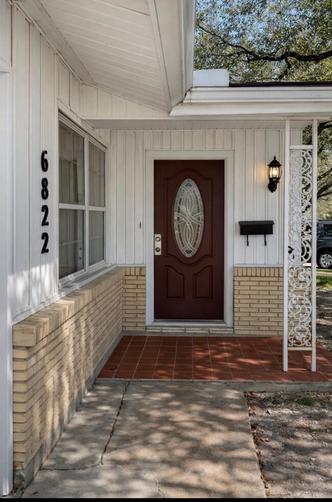 Building Photo - 6822 Neff St