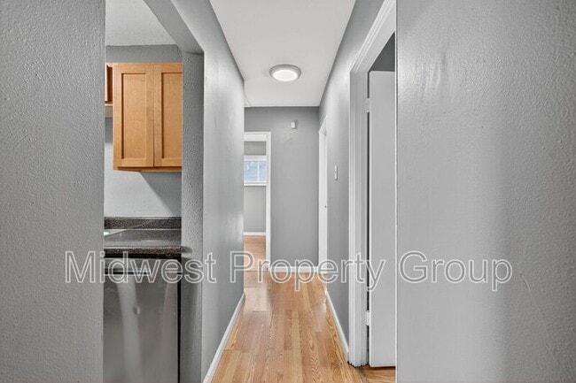 Building Photo - 148 Glen Garry Rd