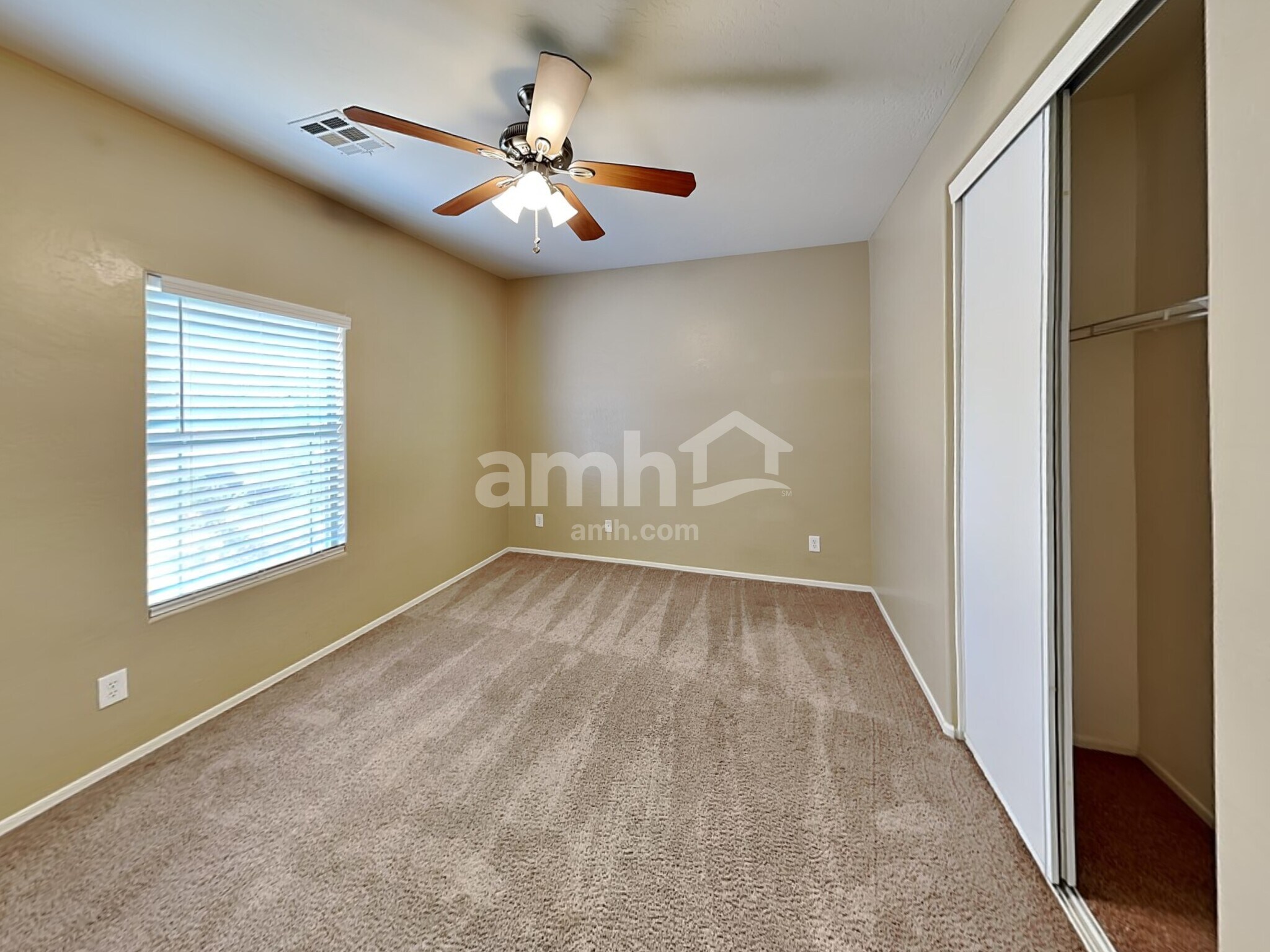 Building Photo - 2142 E Friesian Dr