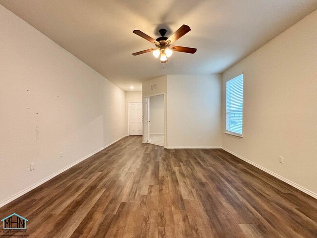 Building Photo - Welcome Home to Your Dream Oasis in Seguin!