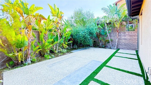 Building Photo - 121 Sunset Cove