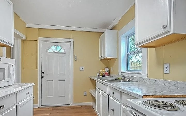 Building Photo - 1004 Fairview Ave