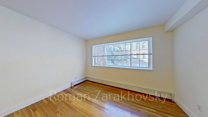 Building Photo - 8 Griggs St