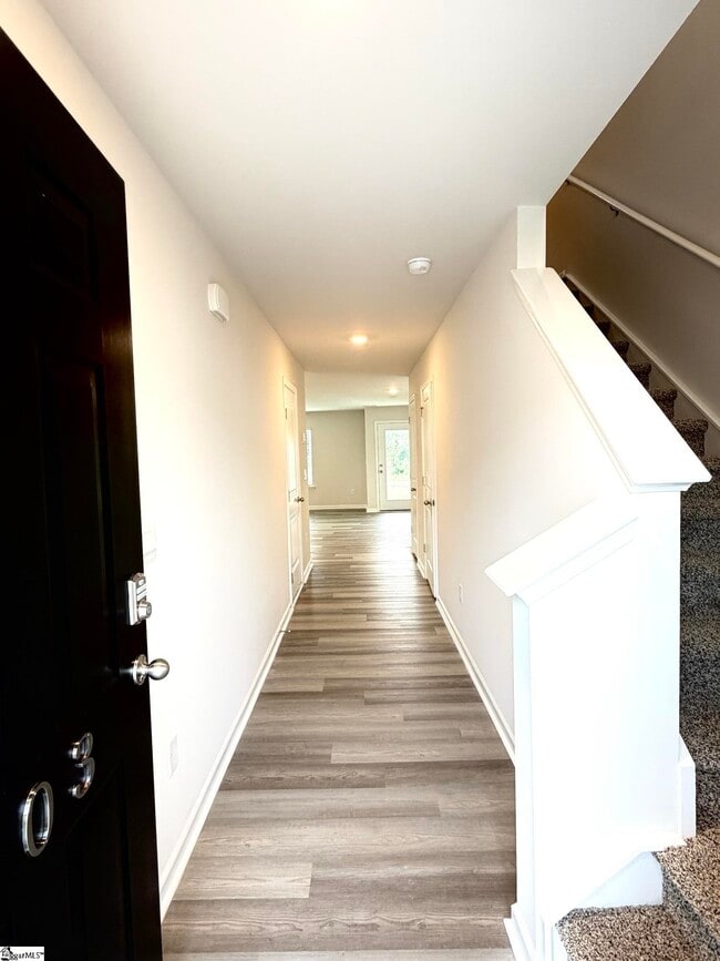 Building Photo - 803 Embark Cir