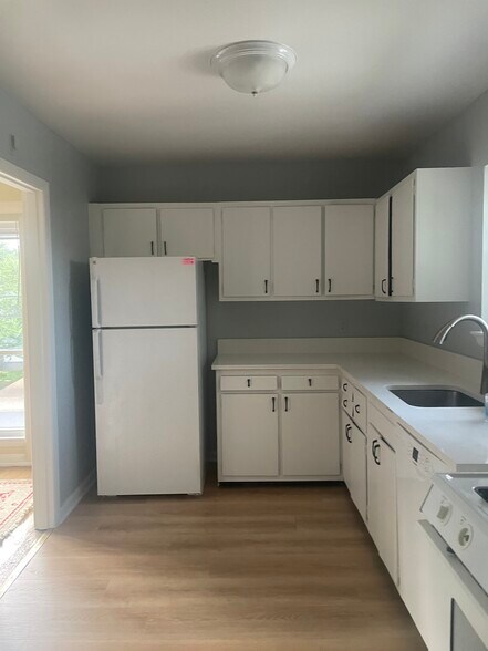 Kitchen - 922 19th St S