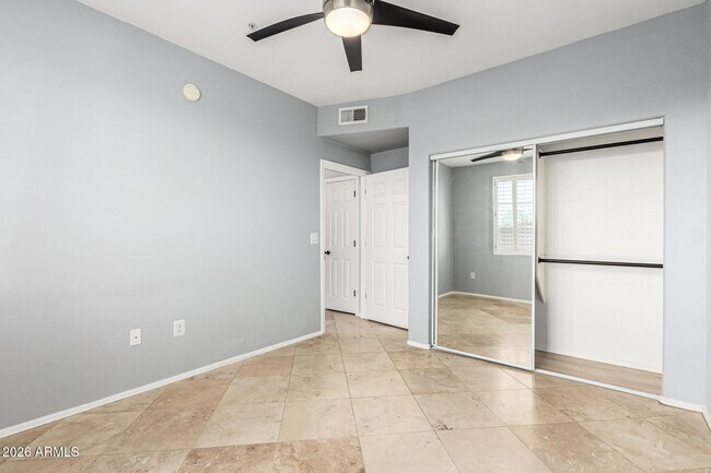 Building Photo - 2992 N Miller Rd