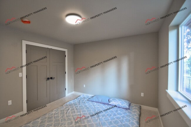 Building Photo - STATUS: AVAILABLE  | R288A | $2750
