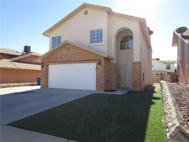Primary Photo - 4480 Loma Diamante Dr