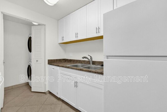 Building Photo - 13811 N 37th Way
