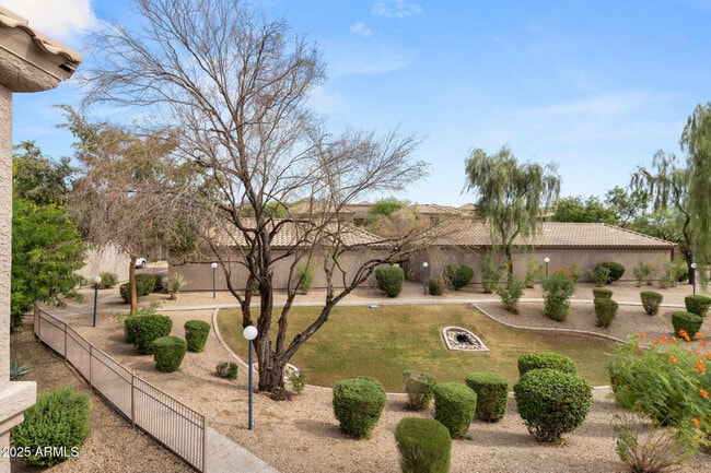 Building Photo - 11680 E Sahuaro Dr