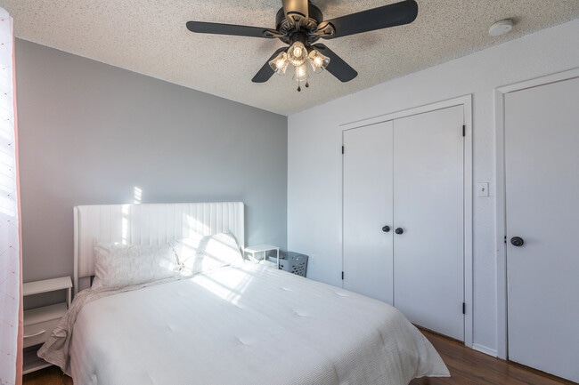 Building Photo - 5701 Quail Run St