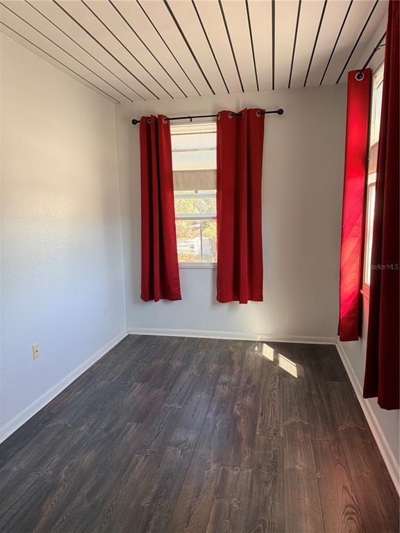 Building Photo - 2320 W Azeele St