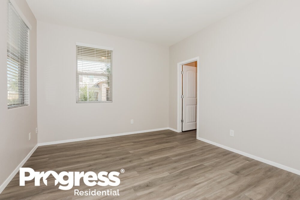 Building Photo - 22507 E Munoz St