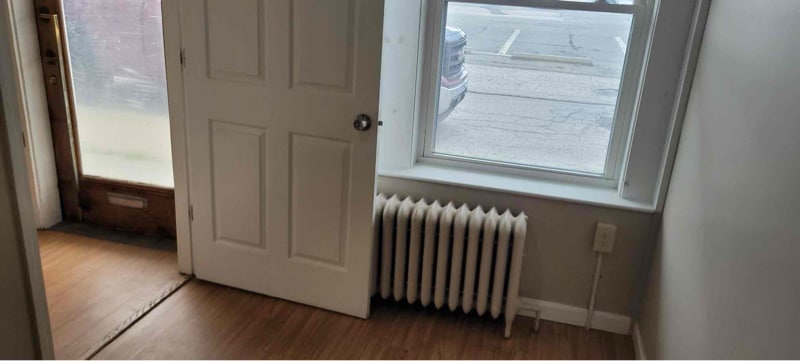 Building Photo - 7 School St