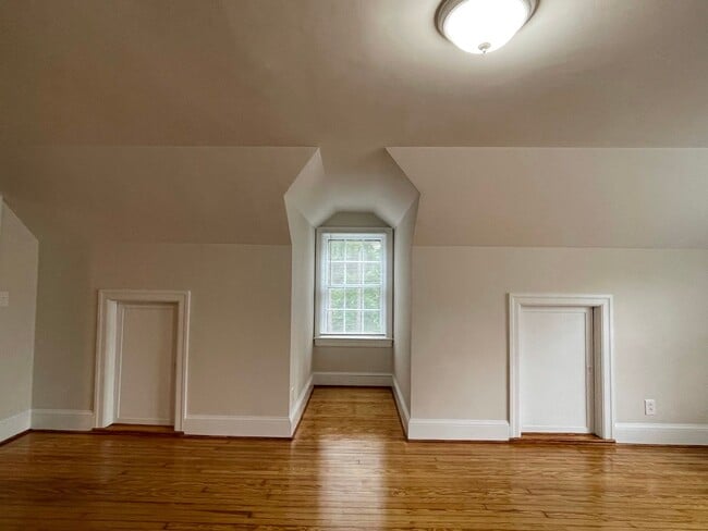 Building Photo - Everything you’ve been dreaming of is here. Lease today!