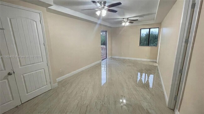 Building Photo - 3301 SW 139th Ave