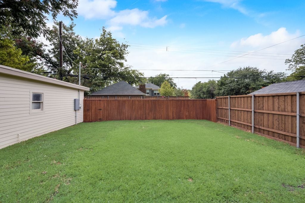 Building Photo - 5406 Vanderbilt Ave