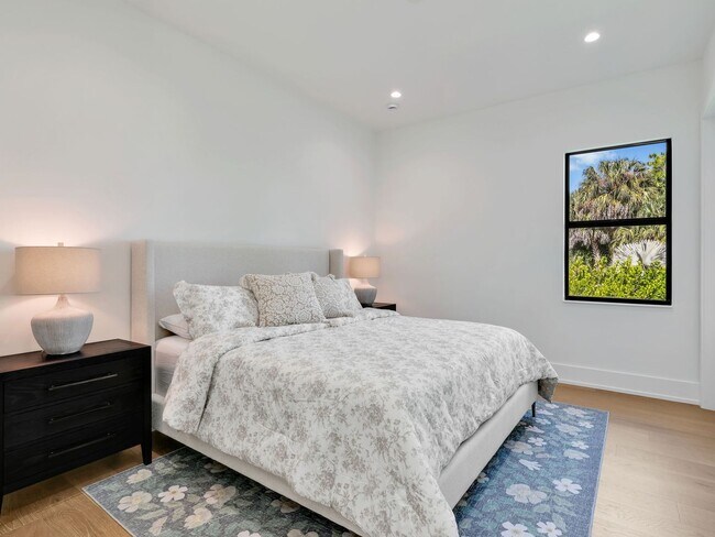 Building Photo - Brand-new contemporary estate on 2.27 private acres