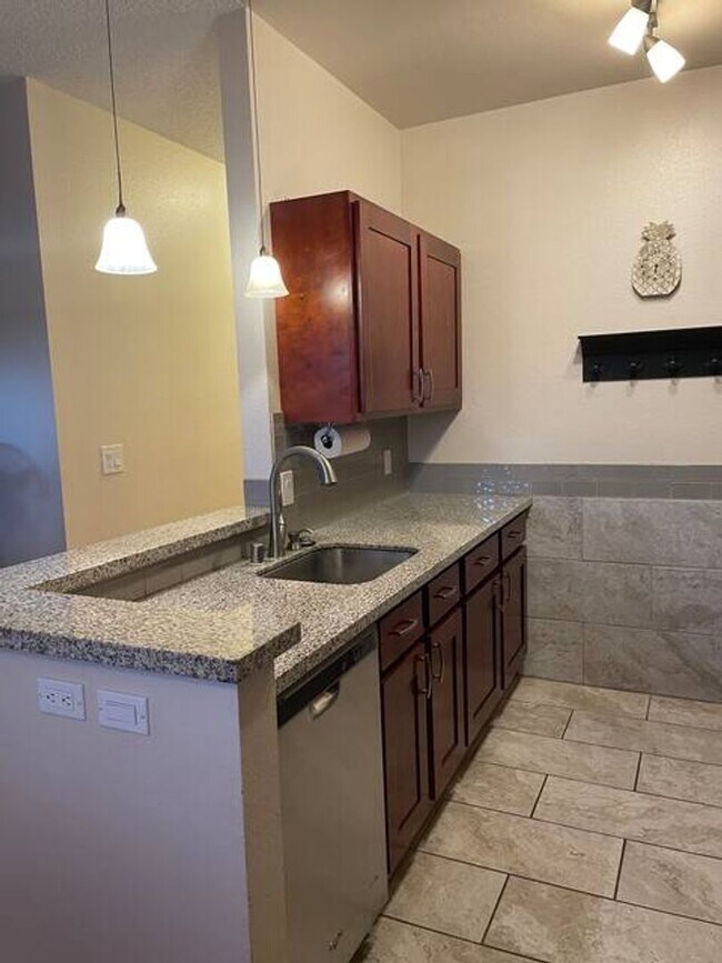 Building Photo - Keonekai Villages upstairs 2 bedroom, 1.5 bathroom unit, with 2 parking spaces