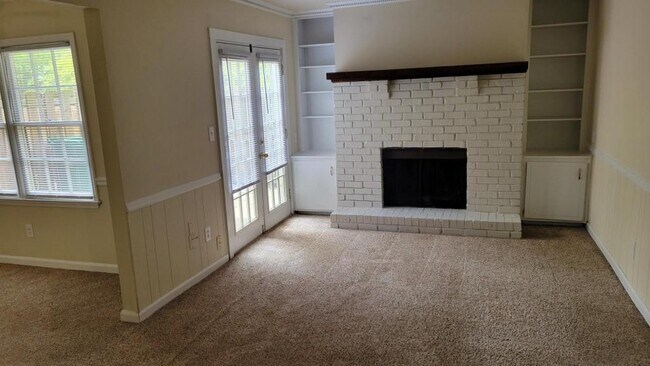 Building Photo - 2462 Lehaven Dr