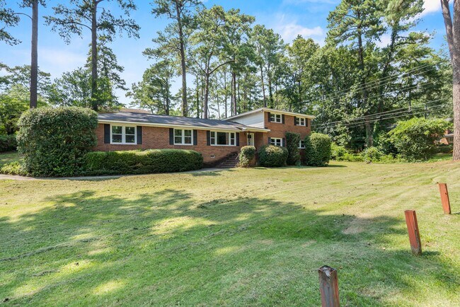 Building Photo - 4003 Rockbridge Rd