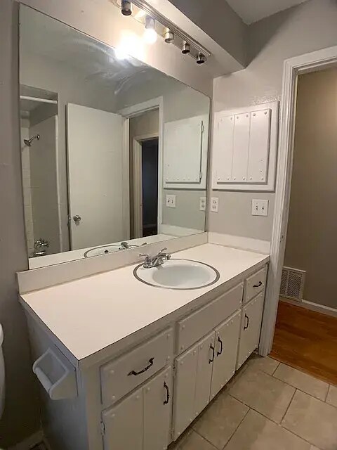 Building Photo - 3204 SE 55th St
