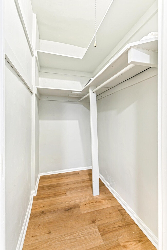 Building Photo - 1666 Detroit St