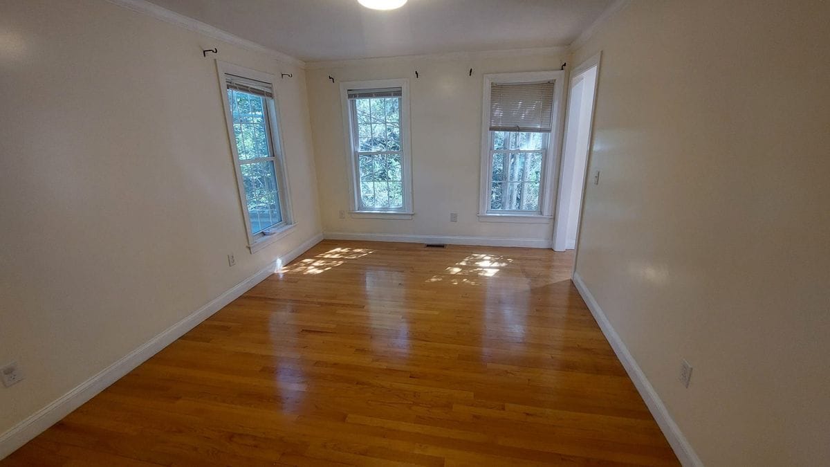 Building Photo - 339 Poplar St