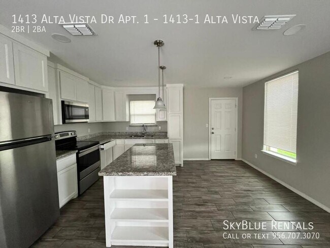 Building Photo - 1413 Alta Vista Dr
