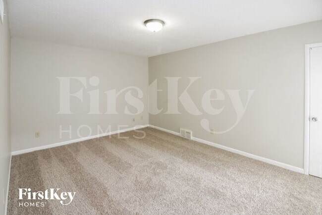 Building Photo - 6635 Wesfield Cove