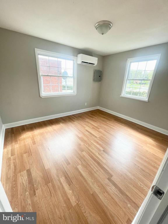 Building Photo - 8528 Chestnut Oak Rd