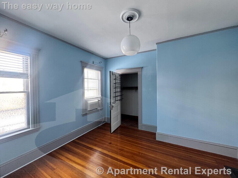 Building Photo - 27 Gilman Ter