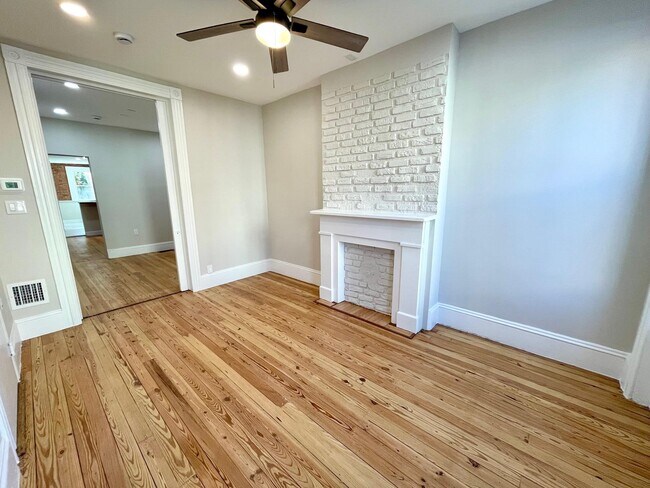 Building Photo - 357 8th St