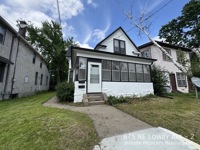 Primary Photo - 675 NE Lowry Ave