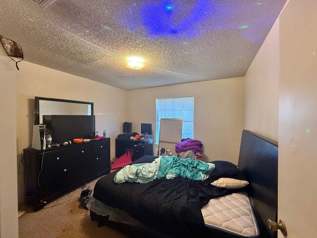 Building Photo - 12402 Gentry St