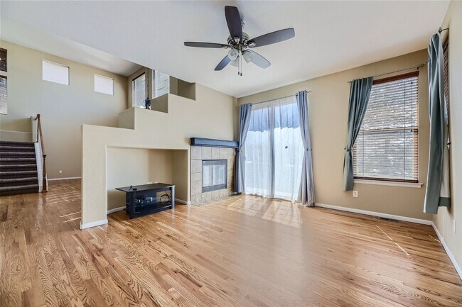 Building Photo - 4 Bedroom Single Family Home For Rent in Highlands Ranch