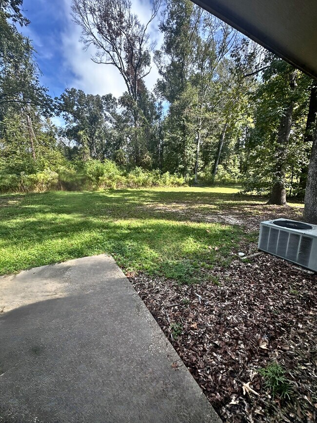 Building Photo - 14235 Lamonte Ln