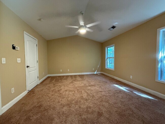 Building Photo - Townehome in Acworth