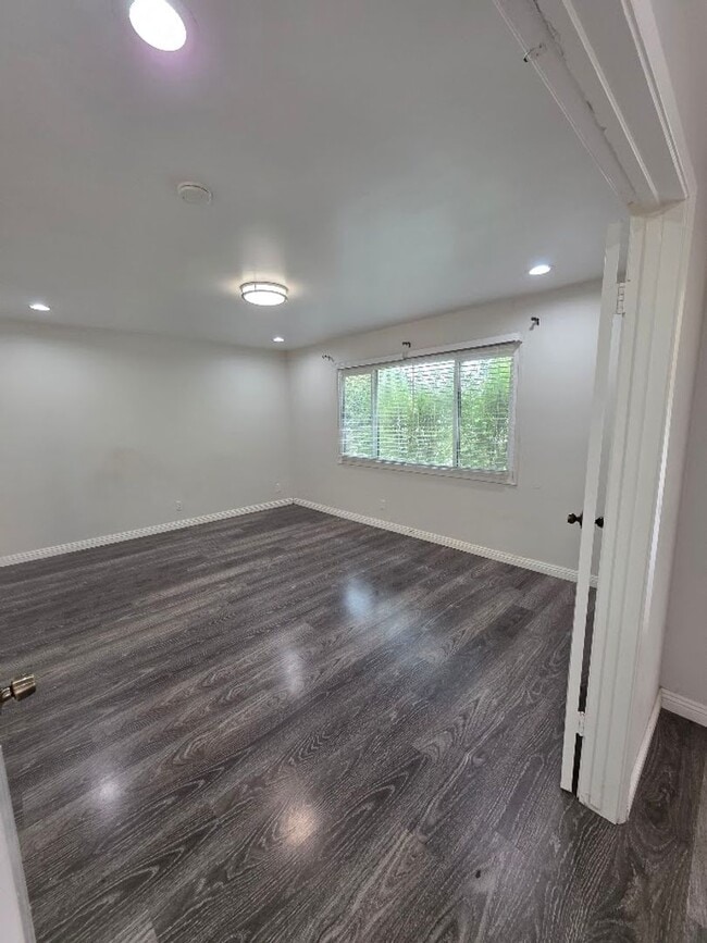 Primary Photo - SPACIOUS 4BD/2BA WITH GARAGE, LAUNDRY AND ...