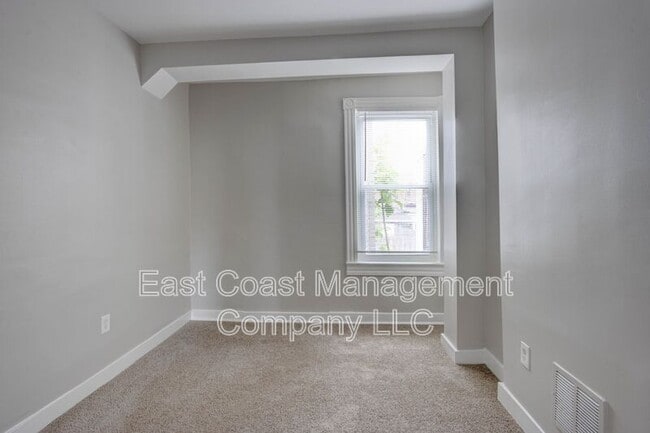 Building Photo - 237 N Luzerne Ave