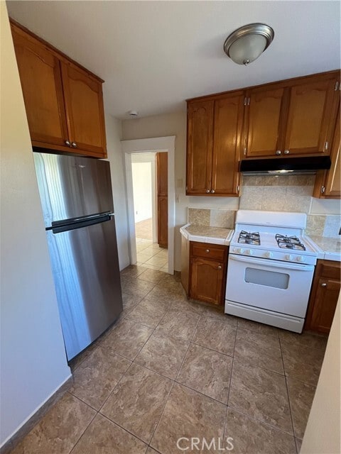 Building Photo - 1355 W 49th St