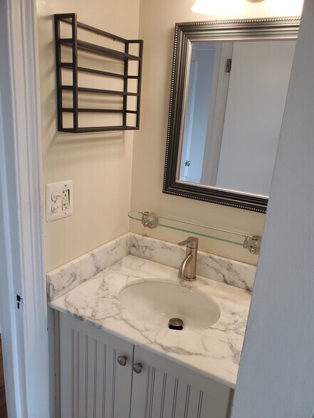 Building Photo - 3900 14th St NW