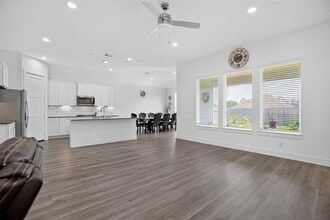 Building Photo - 13760 Rising Sun Ln