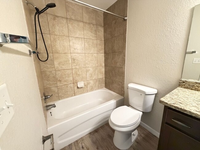 Building Photo - Awesome 3 BD/2BA Home in Beautiful Ocala!!!