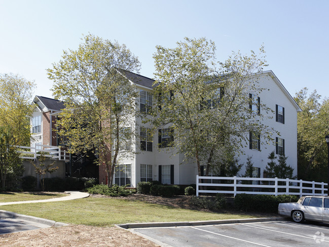 Building Photo - Chroma Park Apartments