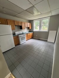 Building Photo - 4028 Belle Grove Rd