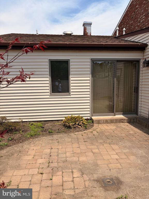 Building Photo - 31 Fairmount Dr
