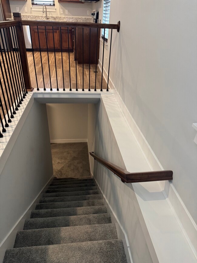 Building Photo - Oak Grove