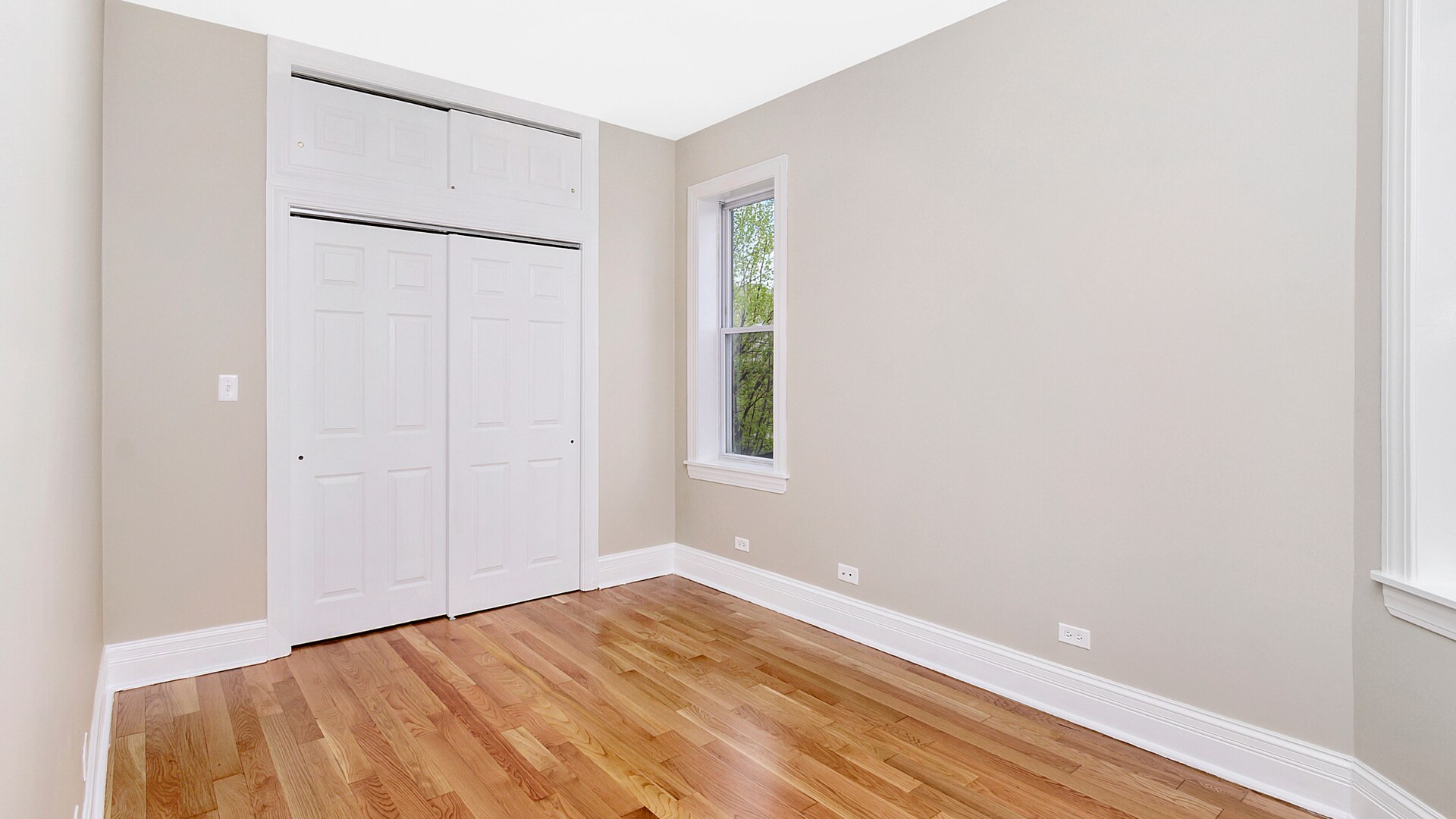 Building Photo - 4918 S St Lawrence Ave