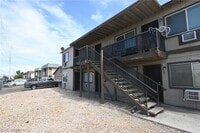 Building Photo - 3021 E Carey Ave